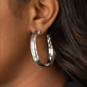 ❤️‍🔥5/$25❤️‍🔥 Hoop Wild Silver Earrings